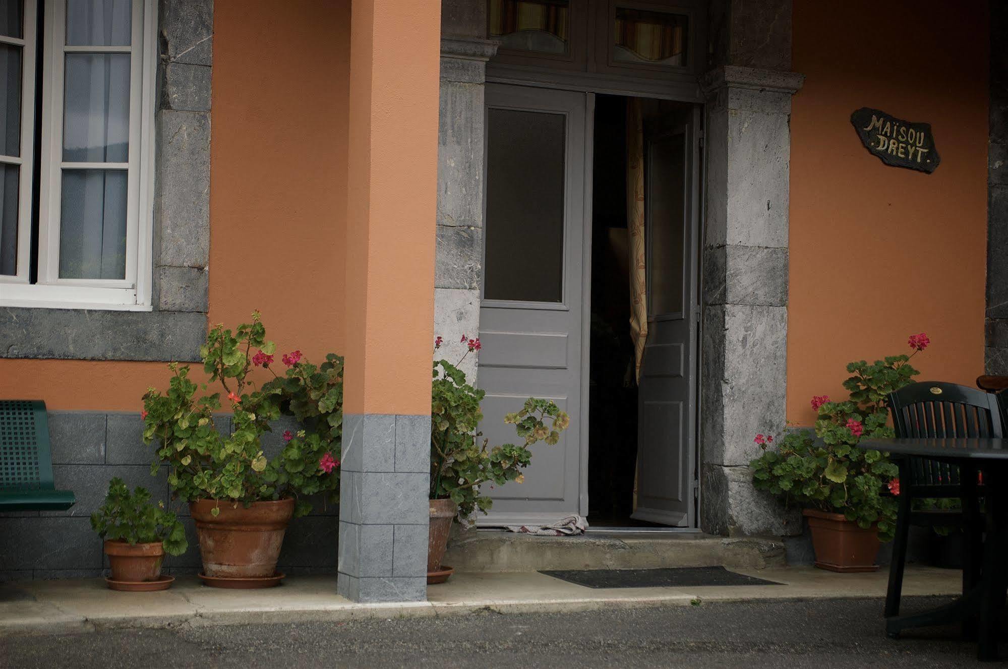 Hotel Ladagnous Peyrouse Dış mekan fotoğraf